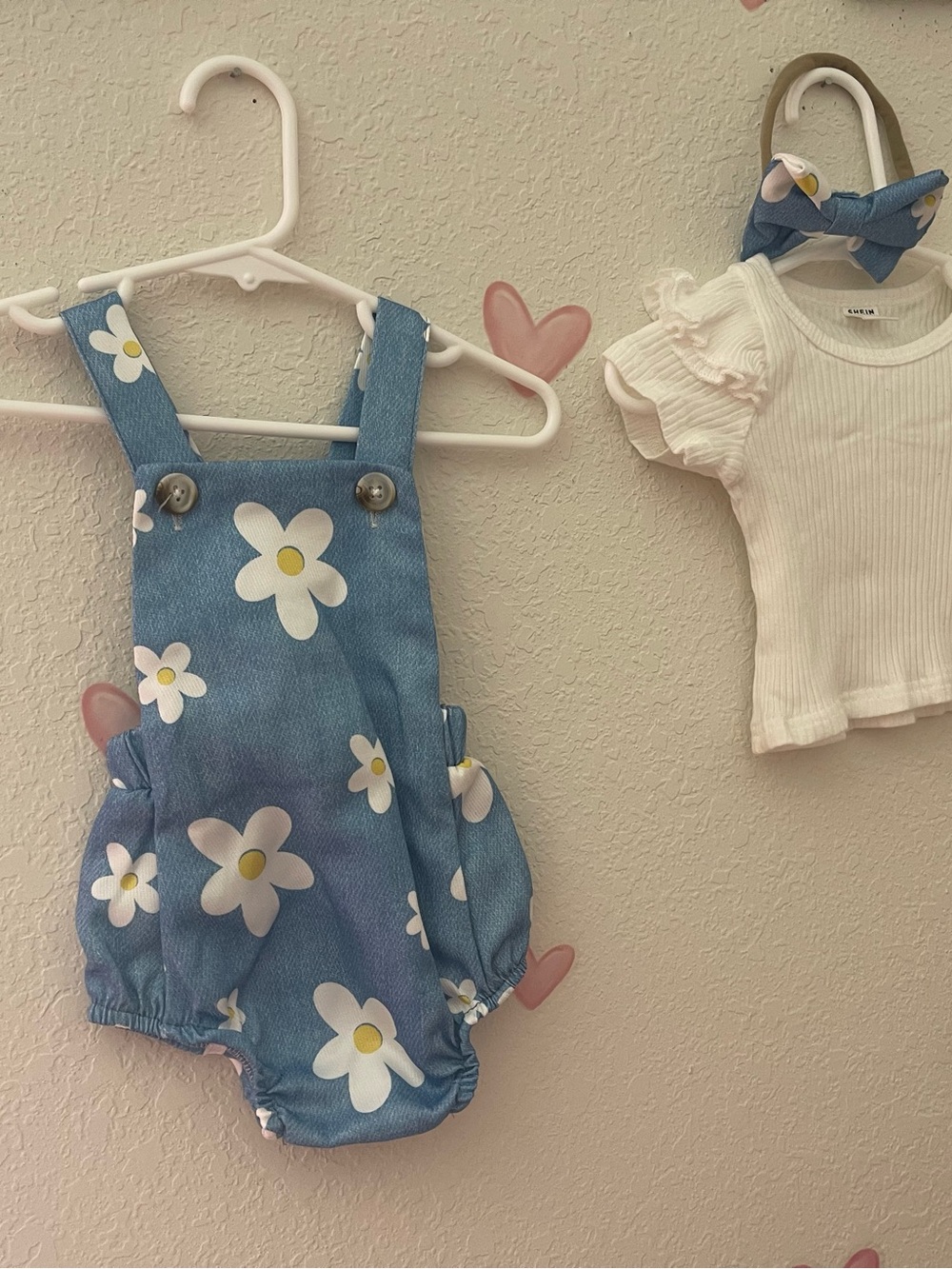 SHEIN Blue Daisy Print Baby Romper